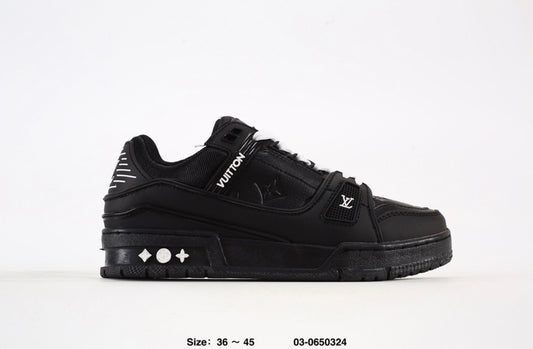 Black leather LV Trainer sneakers