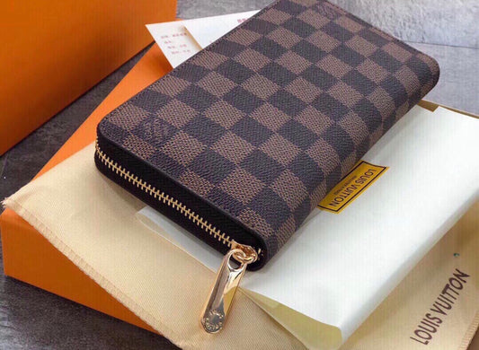 LV Zippy wallet